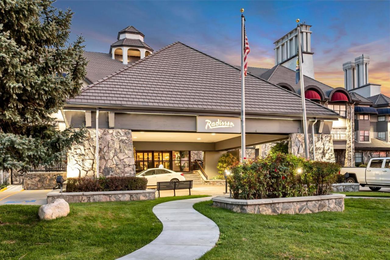 Radisson Hotel Salt Lake City Airport ภายนอก รูปภาพ