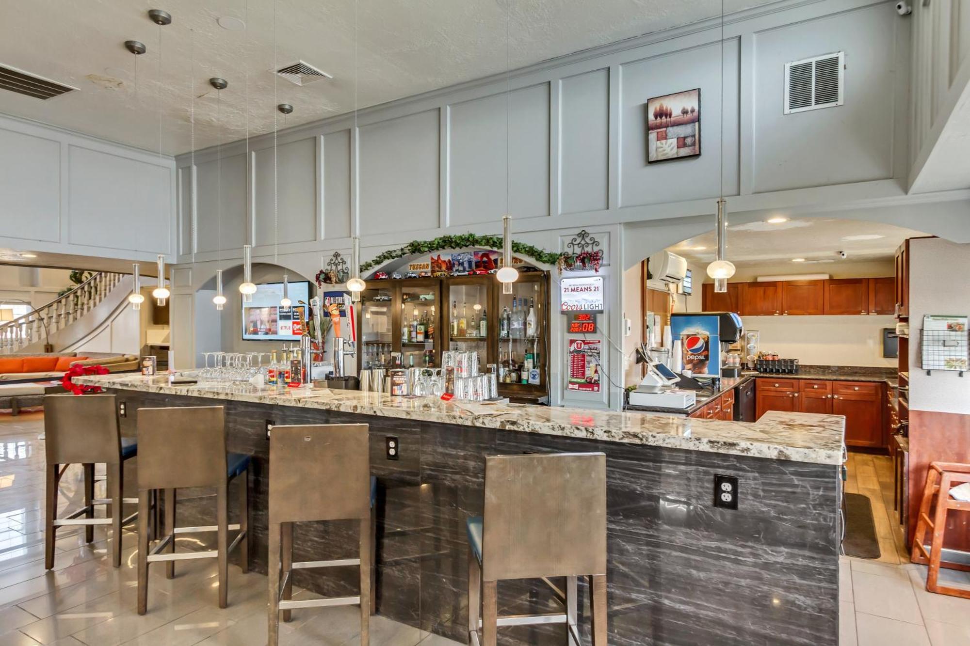 Radisson Hotel Salt Lake City Airport ภายนอก รูปภาพ