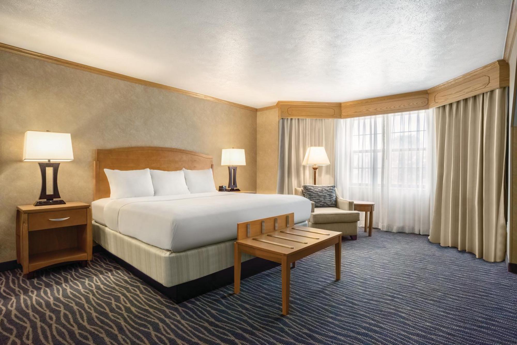 Radisson Hotel Salt Lake City Airport ภายนอก รูปภาพ