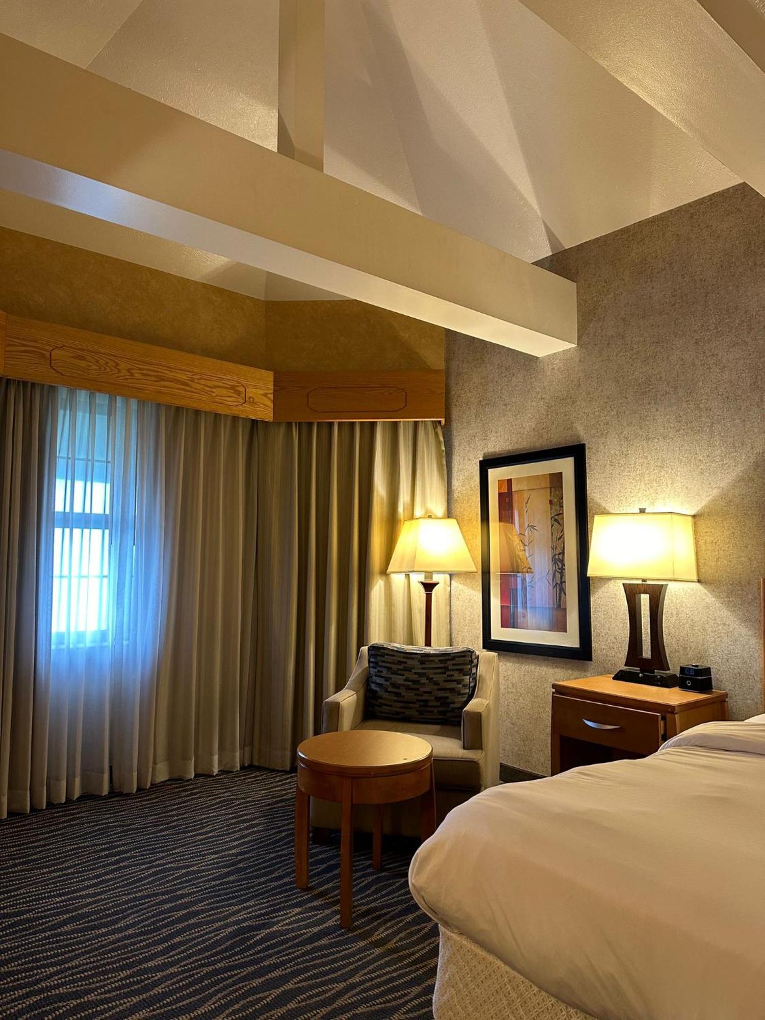 Radisson Hotel Salt Lake City Airport ภายนอก รูปภาพ