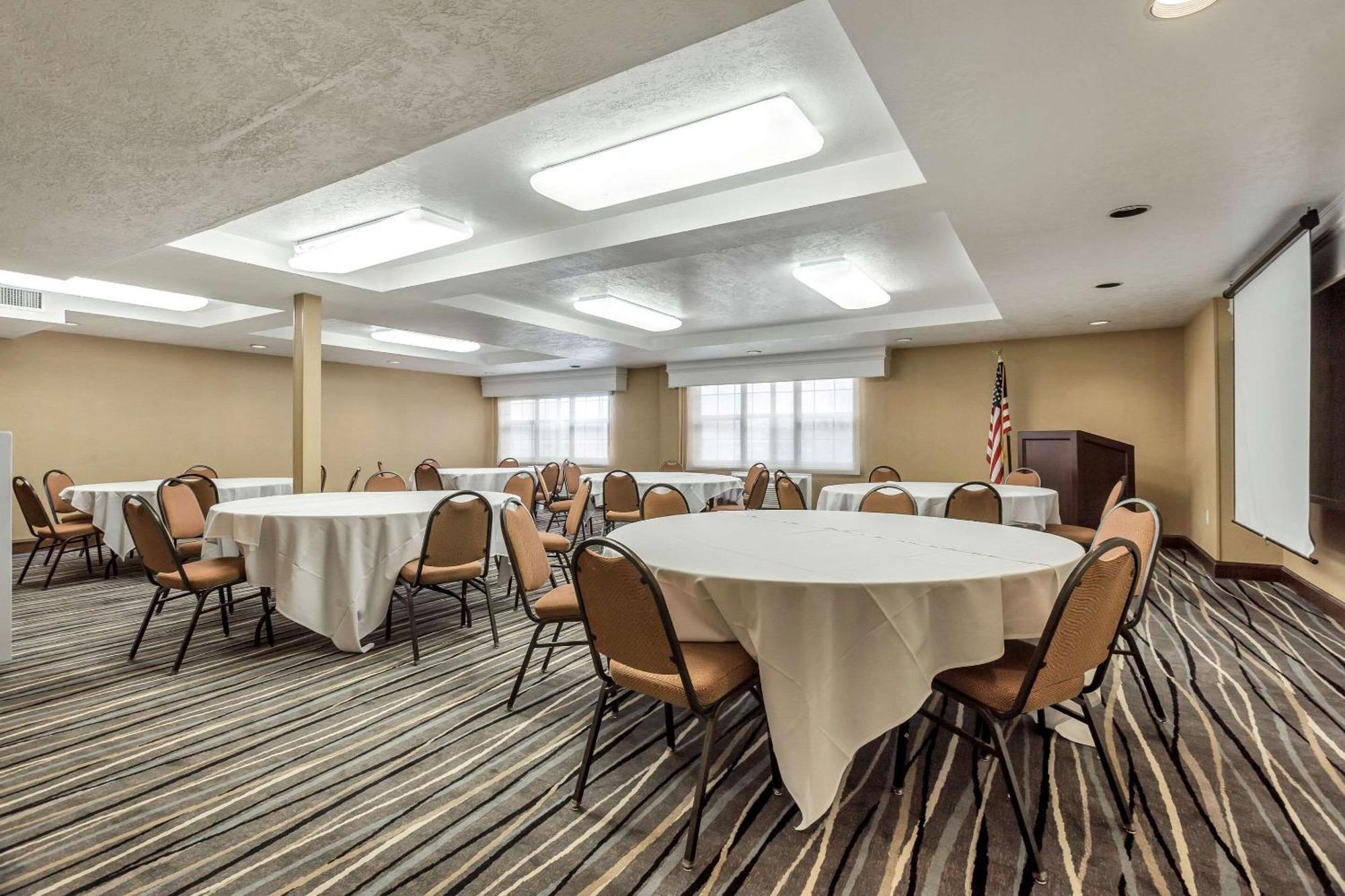 Radisson Hotel Salt Lake City Airport ภายนอก รูปภาพ