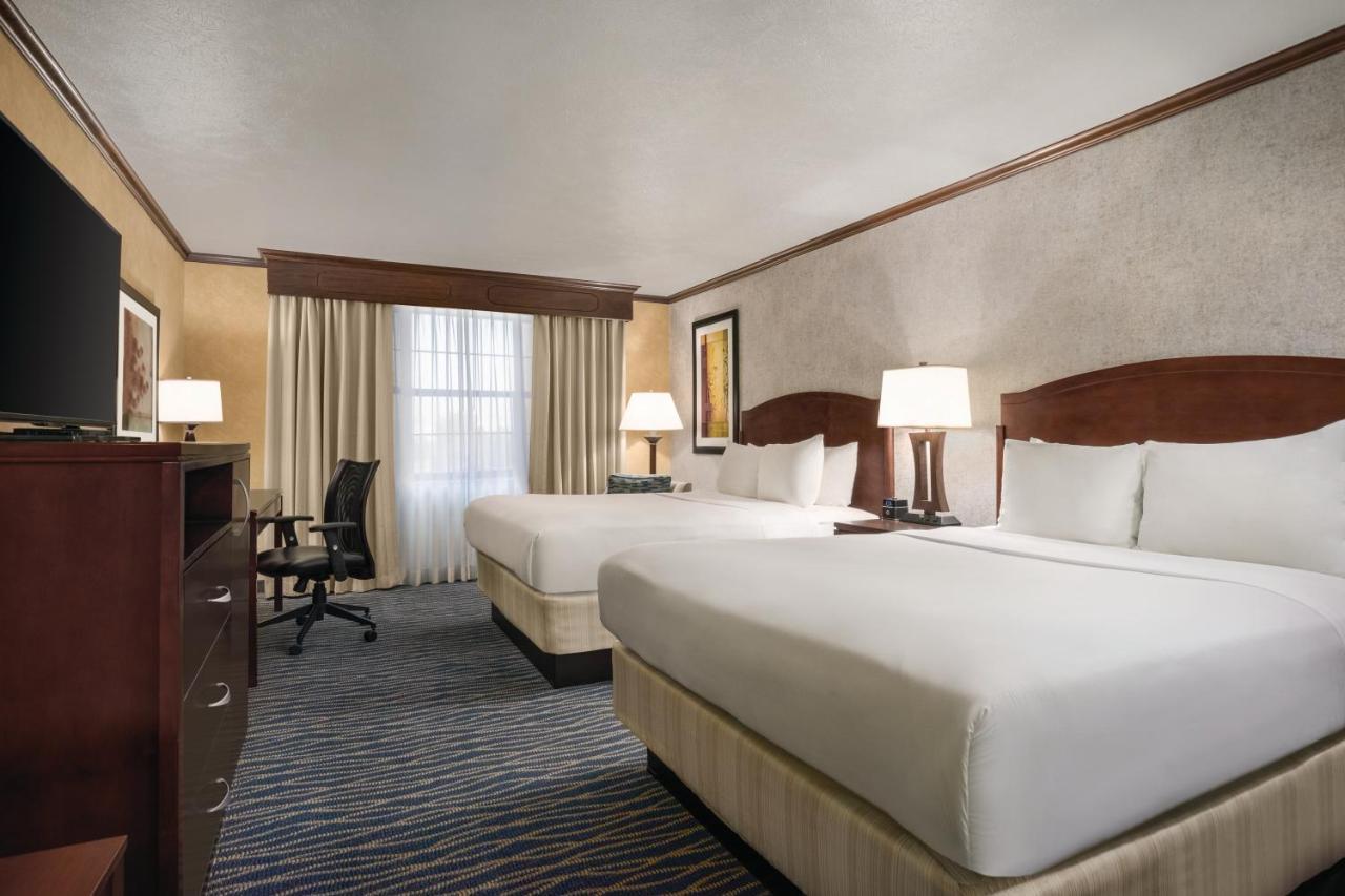 Radisson Hotel Salt Lake City Airport ภายนอก รูปภาพ